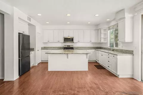 Kitchen - 28922 Newport Rd, Temecula, CA 92591 photo 1 of 2