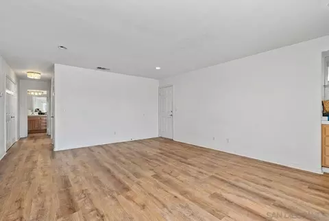 Living - 9350 Golondrina Dr, La Mesa, CA 91941 photo 2 of 3