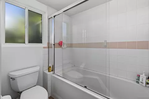 Bath - 9350 Golondrina Dr, La Mesa, CA 91941 photo 2 of 3