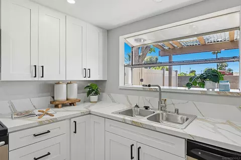 Kitchen - 980 E Main #A, El Cajon, CA 92021 photo 2 of 3