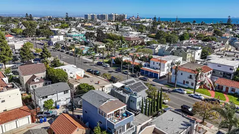 View/Area - 911 9th St, Coronado, CA 92118 photo 7 of 10