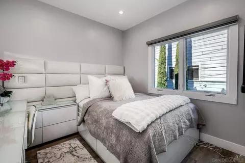 Bedroom - 911 9th St, Coronado, CA 92118 photo 3 of 3