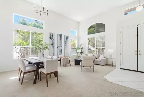Dining - 5101 Palmera Dr, Oceanside, CA 92056 photo 1 of 4