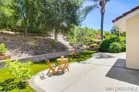 Exterior - 5101 Palmera Dr, Oceanside, CA 92056 photo 6 of 6