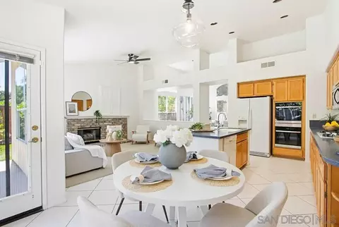 Dining - 5101 Palmera Dr, Oceanside, CA 92056 photo 4 of 4