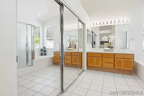 Bath - 5101 Palmera Dr, Oceanside, CA 92056 photo 1 of 3