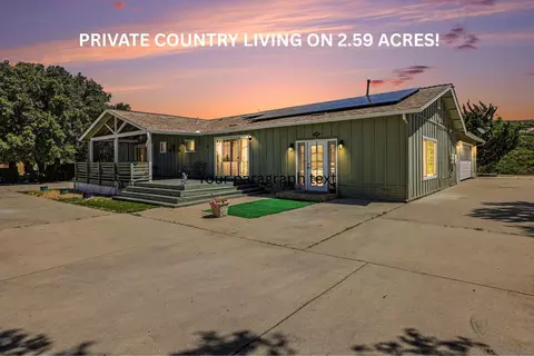 10442 Boulder Creek Rd, Descanso, CA 91916