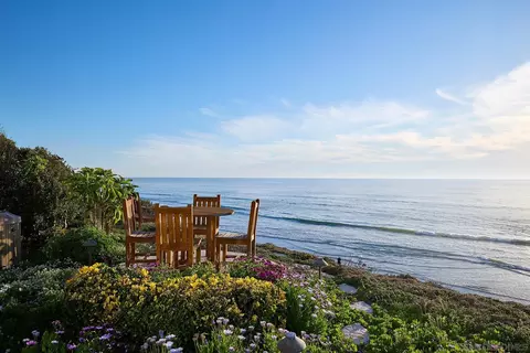 View/Area - 1630 Neptune Ave, Encinitas, CA 92024 photo 8 of 8