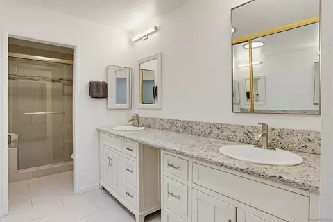 Bath - 1024 Gleneagles, Vista, CA 92081 photo 2 of 3