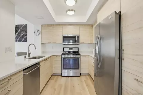 Kitchen - 1024 Gleneagles, Vista, CA 92081 photo 1 of 4