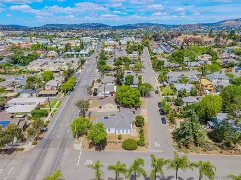 View/Area - 544 S Juniper St, Escondido, CA 92025 photo 2 of 2