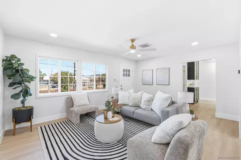 Living - 9632 Cambury Dr, Santee, CA 92071 photo 1 of 2