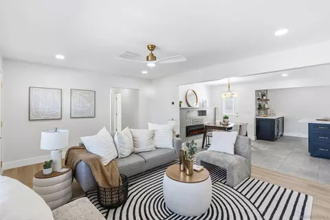 Living - 9632 Cambury Dr, Santee, CA 92071 photo 2 of 2