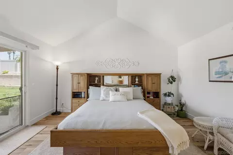 Bedroom - 8850 Summerhill Pt, Alpine, CA 91901 photo 2 of 7