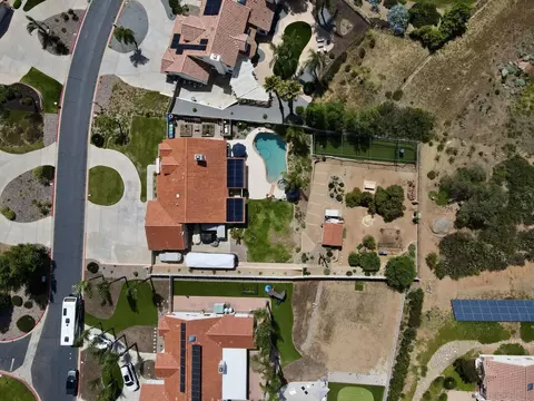 View/Area - 8850 Summerhill Pt, Alpine, CA 91901 photo 3 of 5