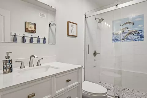 Bath - 8850 Summerhill Pt, Alpine, CA 91901 photo 4 of 4