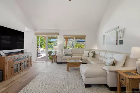 Living - 8850 Summerhill Pt, Alpine, CA 91901 photo 3 of 4