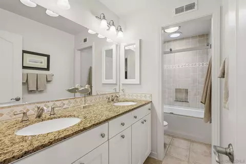 Bath - 8850 Summerhill Pt, Alpine, CA 91901 photo 3 of 4