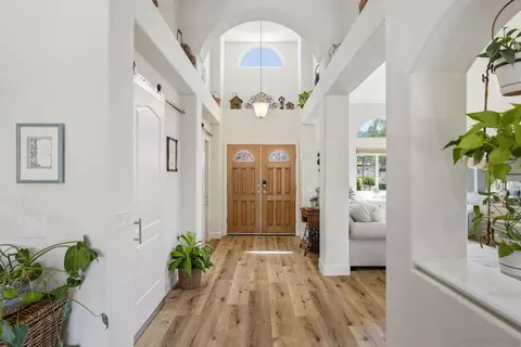 Entry Way - 8850 Summerhill Pt, Alpine, CA 91901 photo 1 of 2