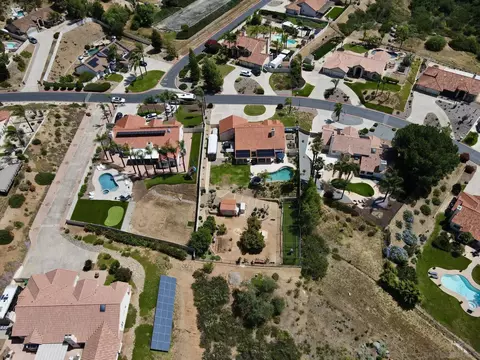View/Area - 8850 Summerhill Pt, Alpine, CA 91901 photo 4 of 5