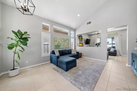 Entry Way - 44780 Corte Sanchez, Temecula, CA 92592 photo 2 of 4