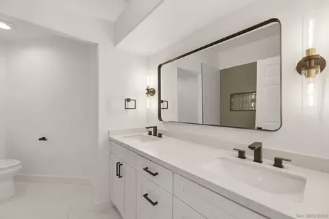 Bath - 4981 Marin Dr, Oceanside, CA 92056 photo 5 of 6