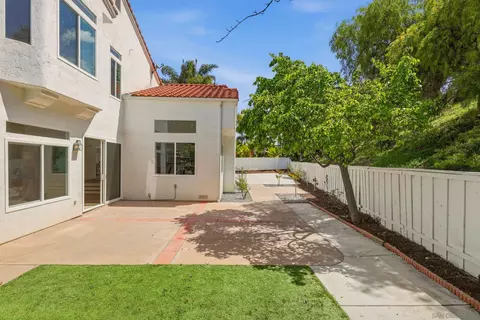 Exterior - 4981 Marin Dr, Oceanside, CA 92056 photo 5 of 10