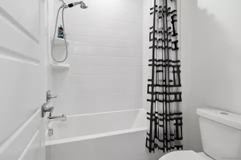 Bath - 8961 Trailridge, Santee, CA 92071 photo 5 of 5