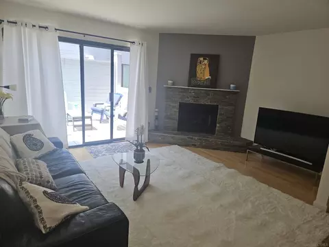 814 America Way, Del Mar, CA 92014