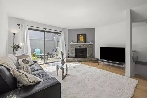 814 America Way, Del Mar, CA 92014