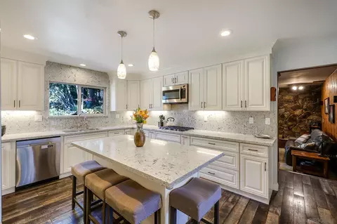 Kitchen - 1550 Pepper Dr, El Cajon, CA 92021 photo 3 of 7