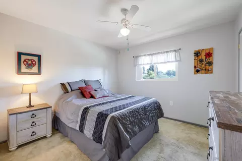 Bedroom - 1550 Pepper Dr, El Cajon, CA 92021 photo 4 of 4