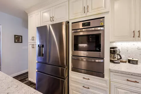Kitchen - 1550 Pepper Dr, El Cajon, CA 92021 photo 7 of 7