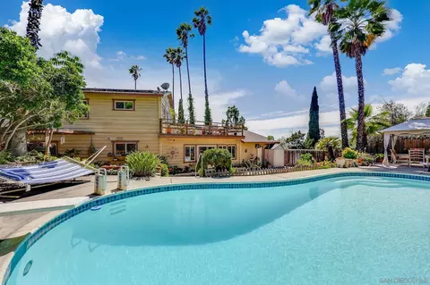 Exterior - 1550 Pepper Dr, El Cajon, CA 92021 photo 13 of 19
