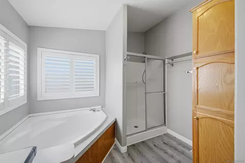 Bath - 450 E Bradley Ave #151, El Cajon, CA 92021 photo 1 of 5