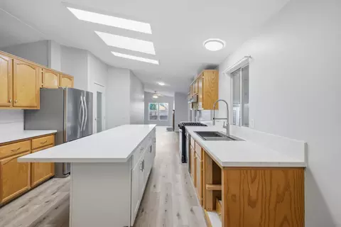 Kitchen - 450 E Bradley Ave #151, El Cajon, CA 92021 photo 6 of 11
