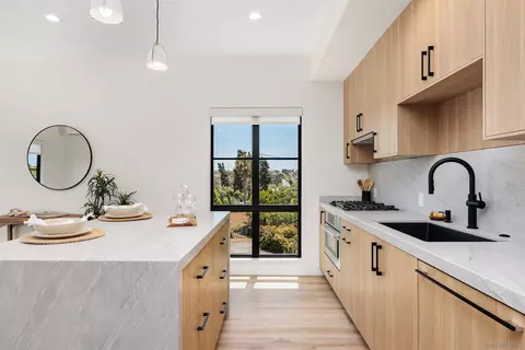 Kitchen - 227 Hill Dr, Vista, CA 92083 photo 6 of 6