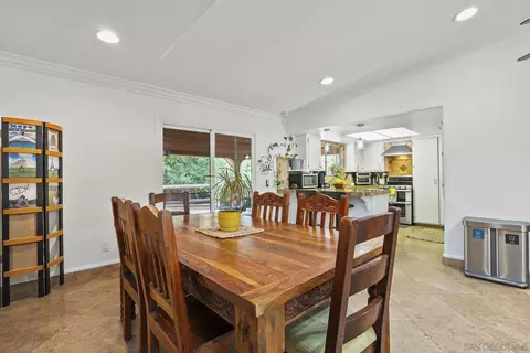 Dining - 2551 Buena Rosa, Fallbrook, CA 92028 photo 5 of 6