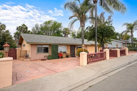 Exterior - 2551 Buena Rosa, Fallbrook, CA 92028 photo 3 of 17