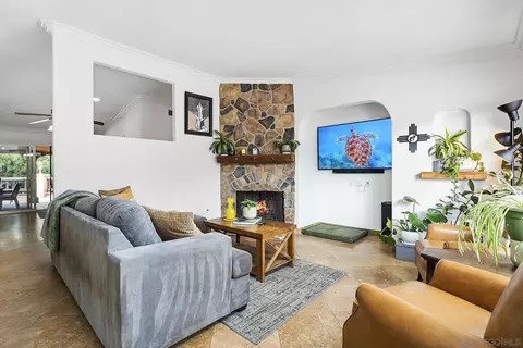 Living - 2551 Buena Rosa, Fallbrook, CA 92028 photo 1 of 3