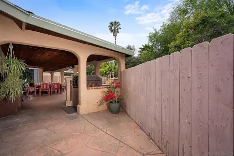 Exterior - 2551 Buena Rosa, Fallbrook, CA 92028 photo 8 of 17
