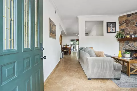 Entry Way - 2551 Buena Rosa, Fallbrook, CA 92028 photo 1 of 2