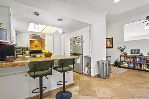 Kitchen - 2551 Buena Rosa, Fallbrook, CA 92028 photo 3 of 5
