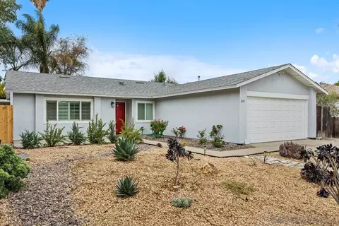 Exterior - 825 Buchanan St, Escondido, CA 92027 photo 2 of 7