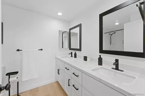 Bath - 7337 Paseo Verde, Carlsbad, CA 92009 photo 1 of 3