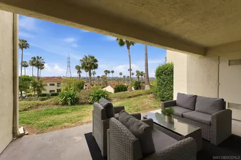 Exterior - 7337 Paseo Verde, Carlsbad, CA 92009 photo 1 of 10