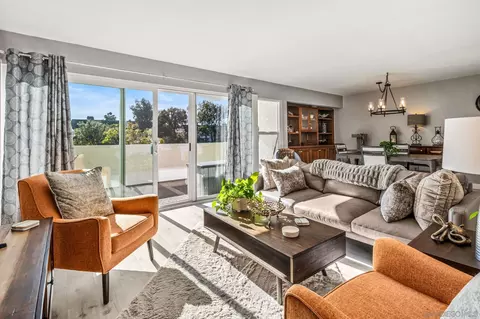 7512 Viejo Castilla Way #17, Carlsbad, CA 92009