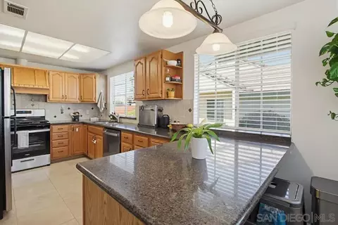 431 Nantucket, Escondido, CA 92027 photo 17