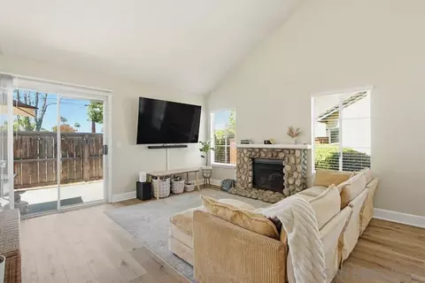 431 Nantucket, Escondido, CA 92027 photo 10