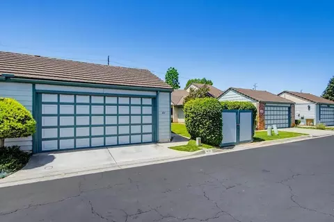 431 Nantucket, Escondido, CA 92027 photo 2